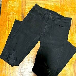 American Eagle next level stretch 8 Regular black jeans with destructed knees